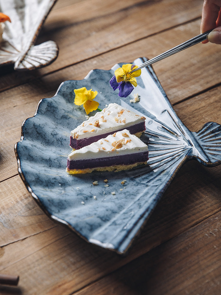 Assiette japonaise en céramique – Forme éventail sushi & repas