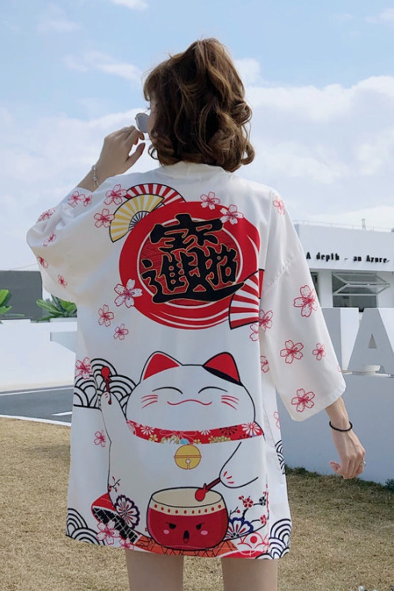 Kimono japonais « Lucky Cat » – Veste légère à motifs Maneki Neko & fleurs de cerisier